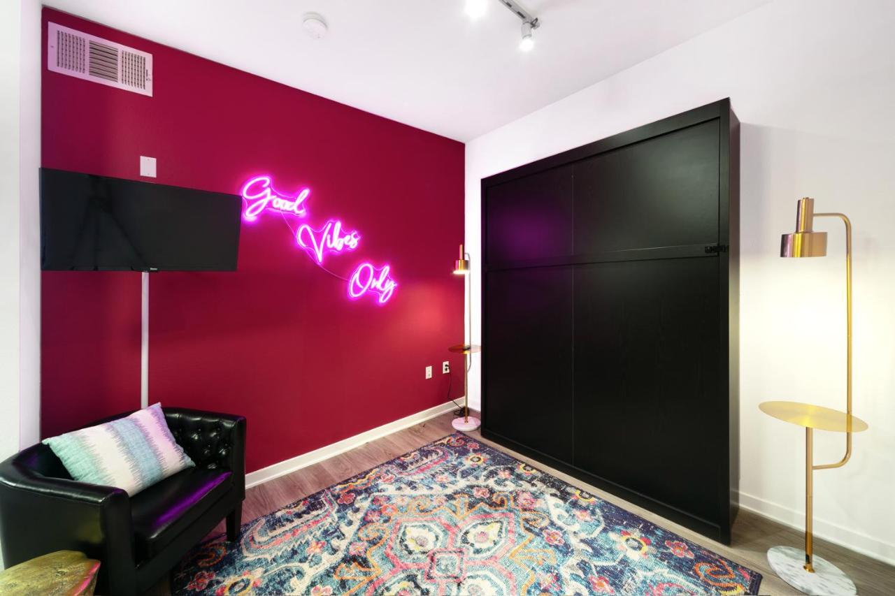 Fairfax District Chic City Oasis 2 Bedroom Apt With Den 136 Los Angeles Ngoại thất bức ảnh