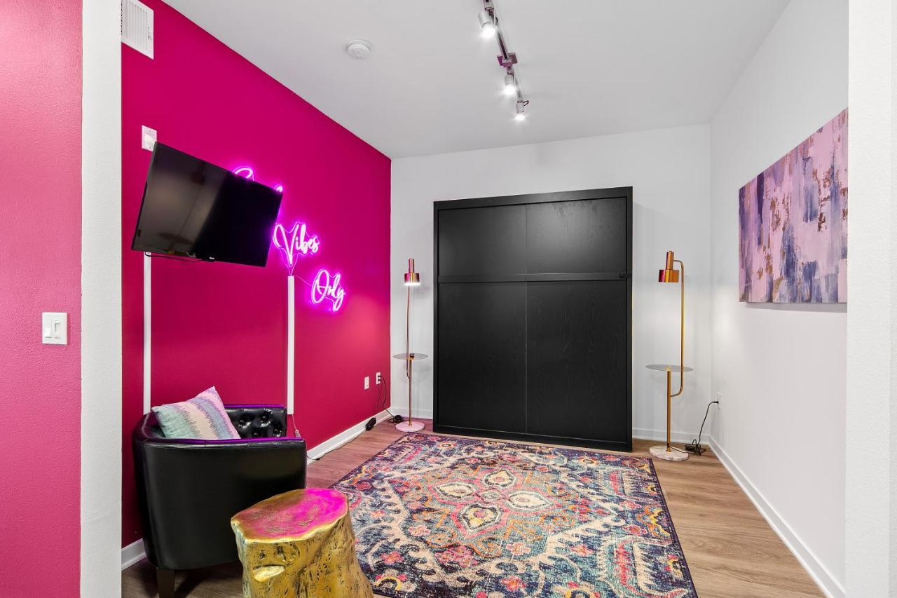 Fairfax District Chic City Oasis 2 Bedroom Apt With Den 136 Los Angeles Ngoại thất bức ảnh